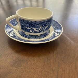 Blue Willow (6) Vintage Teacups and Saucers